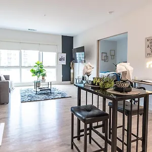 Apartment Serenity Luxe Stays, Charlotte